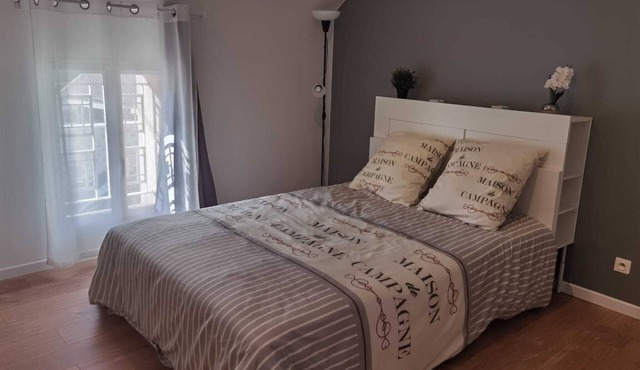 1 Bedroom Private vacation home in BrÃ©gy