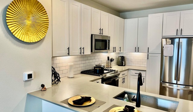 1-bedroom RESORT like Apartment w/AC, WIFI, Balcony, and plenty to do locally