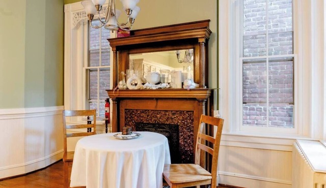 1-Bedroom, Shared Bath in Historic Victorian Home