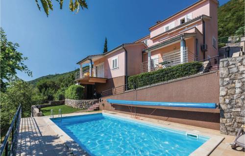 1 Bedroom Stunning Apartment In Moscenicka Draga