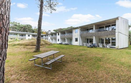 1 Bedroom Stunning Apartment In Nexø