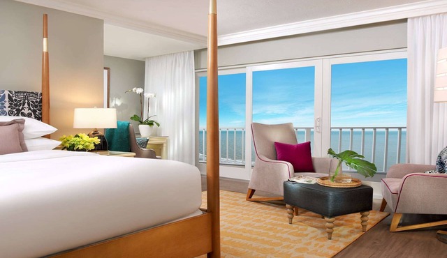 1-Bedroom Suite at a 4.5⭐️ Hotel