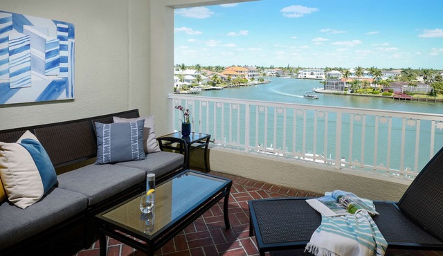 1-Bedroom Suite at a 4.5⭐️ Hotel