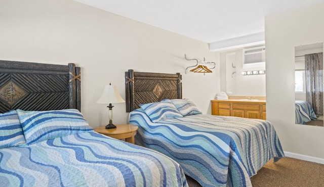 1 Bedroom Suite on Lake George