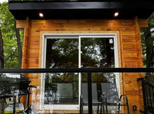 1-bedroom Unique Eco Log Cabins in Parry Sound #104