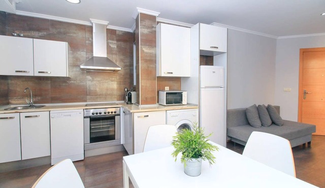 1 Bedroom up to 3 people. El Carmen. Valencia. TRA6