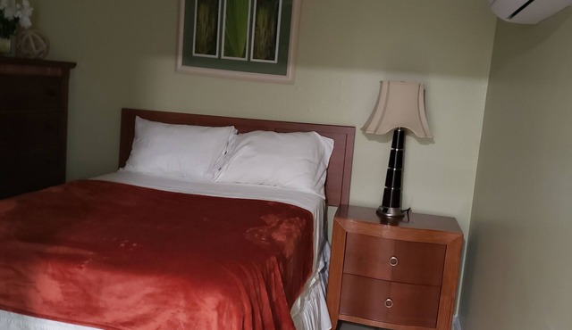 1-bedroom vacation room just 12 minutes from University of Central Florida