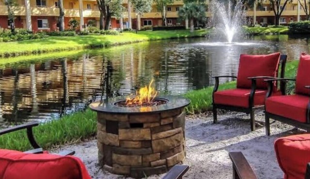 1 Bedroom Villa - Full Kitchen, Washer, Dryer, and many other amenities!