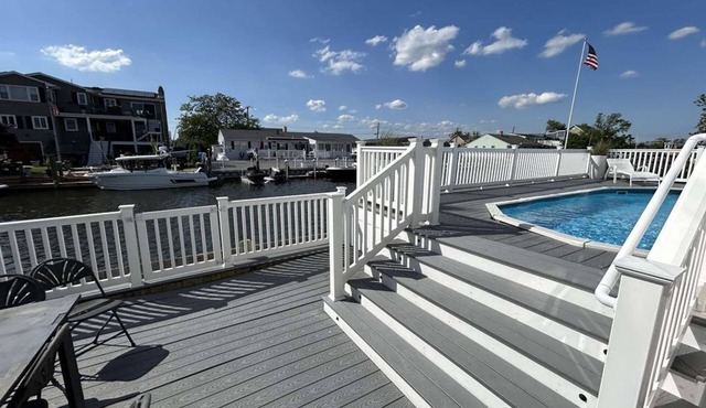 1 Bedroom Waterfront Home in Brick