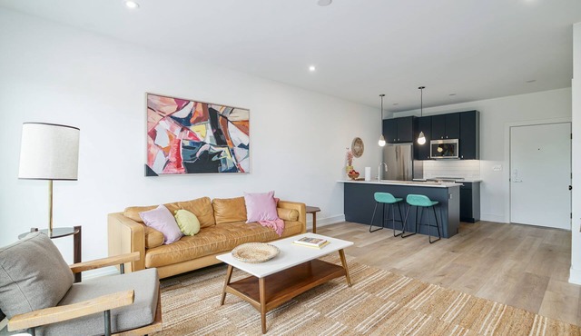 1 Bedroom with Amenities and Parking