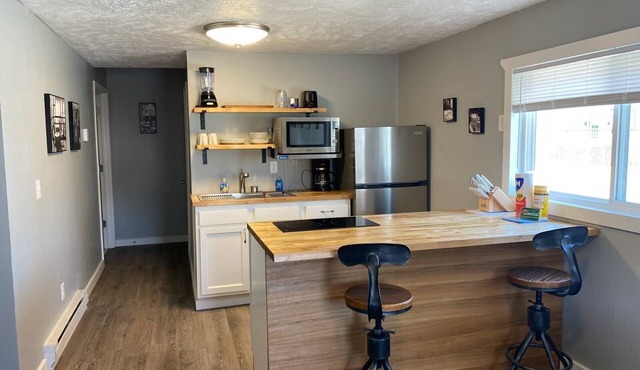 1 bedroom with office or 2nd bedroom