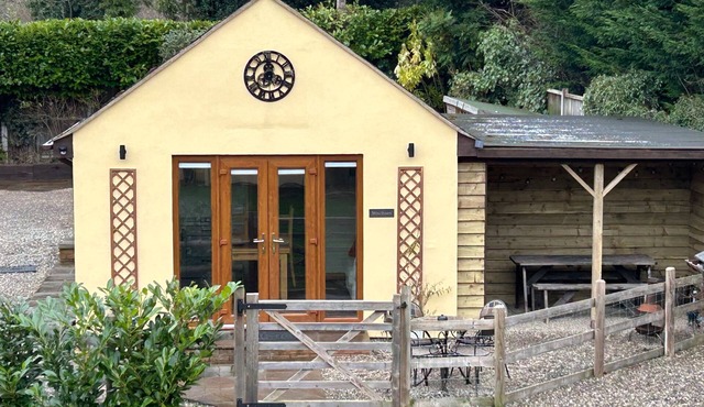 1 bedroomed Detached holiday retreat Pant