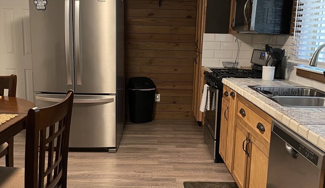 1 Bedrooms 1 Bath apartment in a very nice and quiet neighborhood