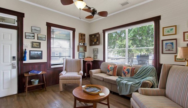 1 Block From 7th Ave Charming Ybor City Retreat