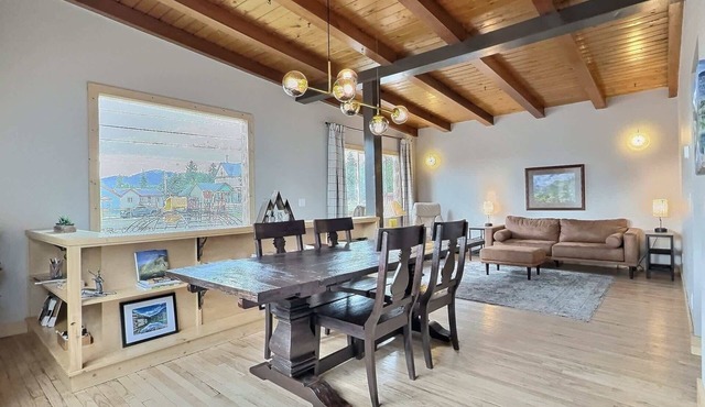 1 Block from Main St + Views + Pets Okay!
