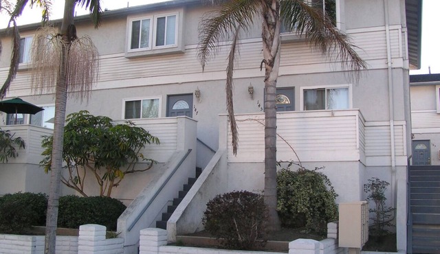 1 Block From The Beach!