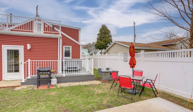 1 Block to Beach: Home w/Hot Tub in Port Clinton!