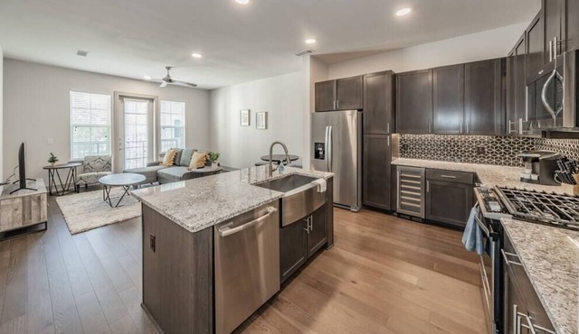 1 BR 1.5 BA Luxury Apartment Hosted by TCHS