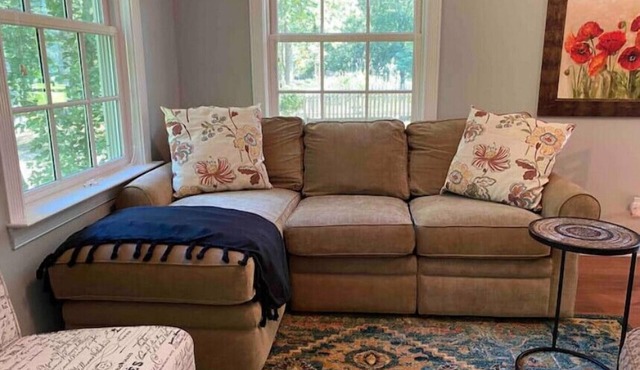 1 BR, 1 BA Guesthouse Getaway on the Rappahannock River w Firepit + Dock