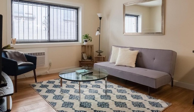 1 BR Apt Near Marquette University