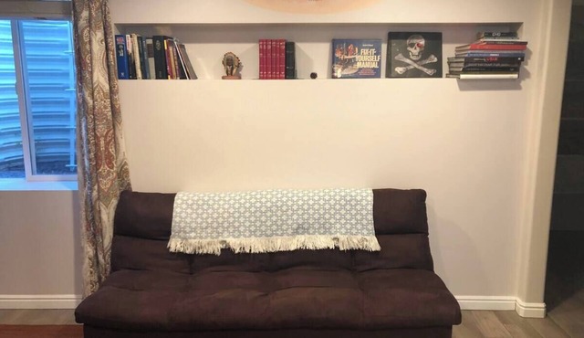1 Br King basement apartment, Sugarhouse