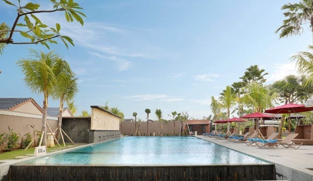 1 BR Suite Villa with a private pool, FREE return airport transfers