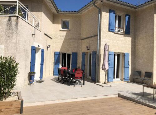 1 chambre indépendante dans maison