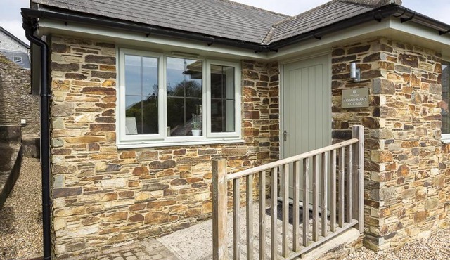 1 Coachman's Cottage, Hillfield Village