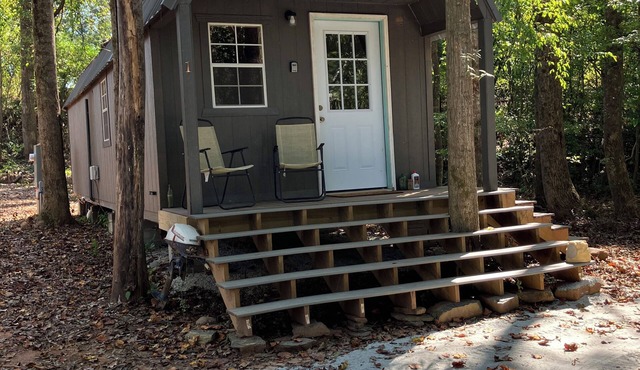 1 Cozy Cabin in Westminster