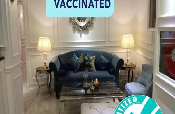 1 Day Car Hotel Station 18