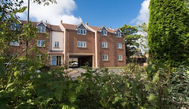 1 EUREKA MEWS, pet friendly in Plawsworth