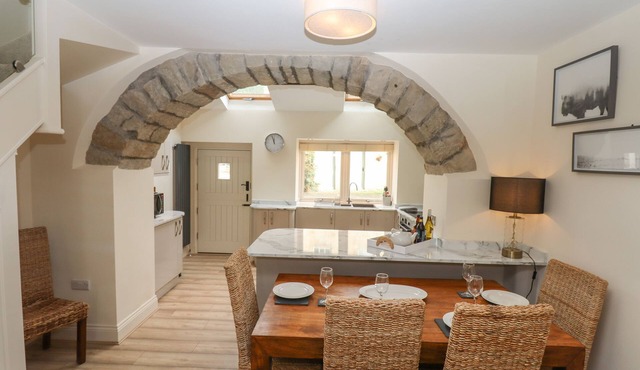 1 Grosvenor Farm Cottages