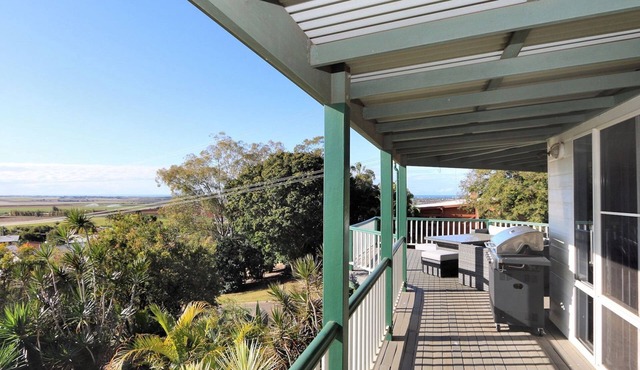 1 Hilltop Parade Qunaba