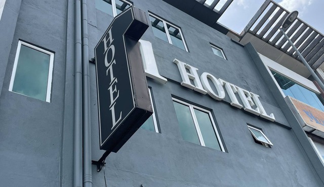 1 Hotel Mahkota Cheras