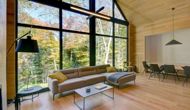 1 Impasse du Cardinal - Lac Superior Chalet w Spa Sauna & Games Room