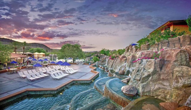 1 King 1BR Suite, Hilton Phoenix Tapatio Cliffs, 7 Pools, Waterfall - 2 Units