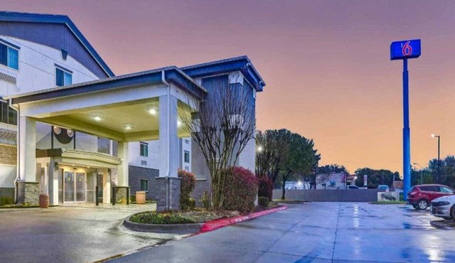 1 King Bed | Suite, Non-Smoking, Hot Tub