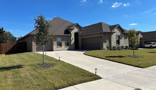1 level New home available!