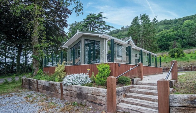 1 Manor Lodge - 3 Bedroom Lodge - Pendine