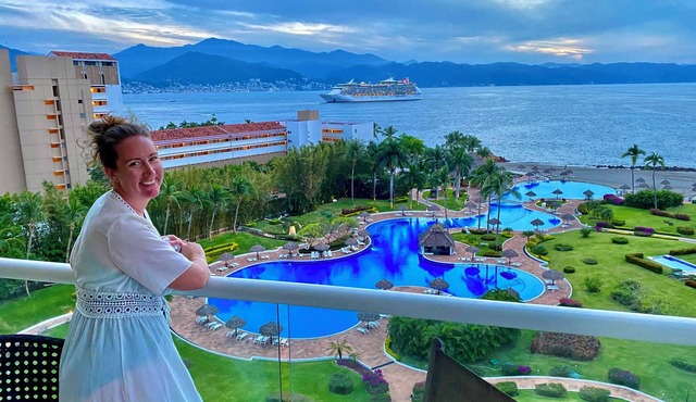 #1 MARINA VALLARTA SHANGRI-LA RENTAL - 3 BDR - 3 BA - LUXURY CONDO