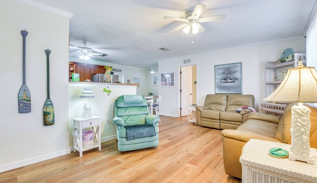 1 Mi to Anna Maria Island: Pet-Friendly Retreat
