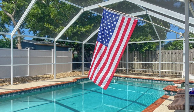 1 Mi to Beach: Nokomis Home w/Private Pool