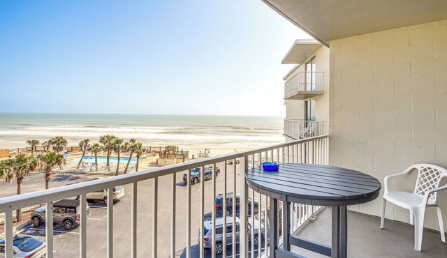1 Mi to Boardwalk: Oceanfront Daytona Beach Condo