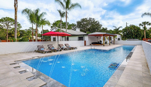 1 Mi to Boat Ramp: 'The Islander' Home w/Yard
