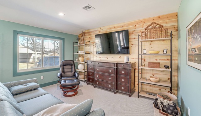 1 Mi to Campus: Modern Tulsa Home w/Private Yard