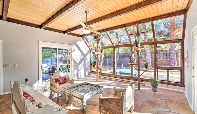 1 Mi to Cathedral Rock Trailhead: Home w/Sunroom