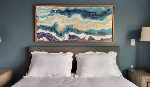 <1 mi to Dome | 3BD 2.5BA | Townhouse | Garage -24