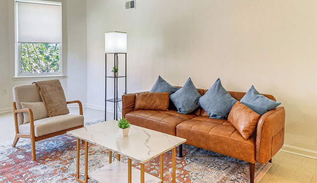 1 Mi to Druid Hill Park: Quaint Baltimore Apt