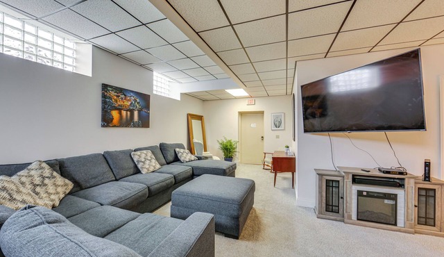 1 Mi to Dtwn: Cozy Retreat in New Kensington!