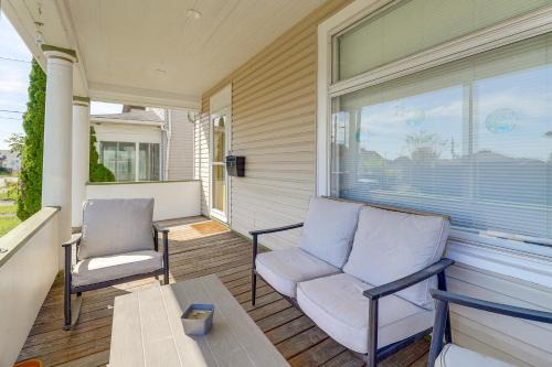 1 Mi to Dtwn & Franciscan University: Home w/Yard